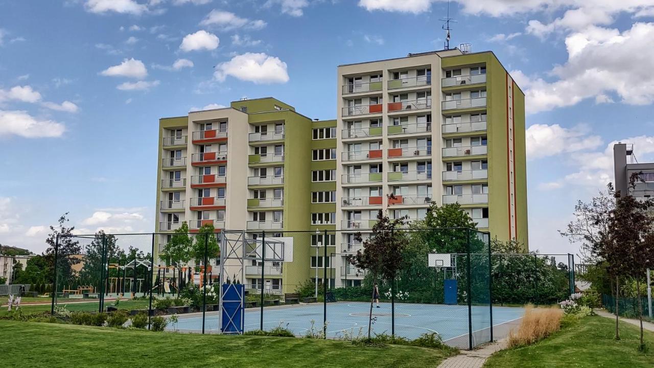 Eislerova Kolej Jarov Hostel Prague Exterior photo
